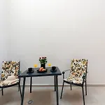 Apartments Makris No1